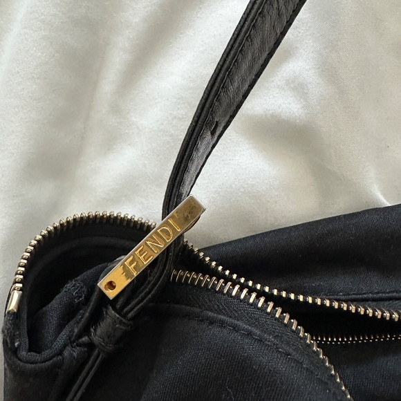 Vintage Fendi Mama Baguette - Picture 4 of 6